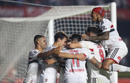 Campeonato Brasileiro: São Paulo derrota Santos por 2 a 1