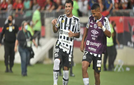 Vitórias de Atlético-GO e Santos embolam briga por Libertadores