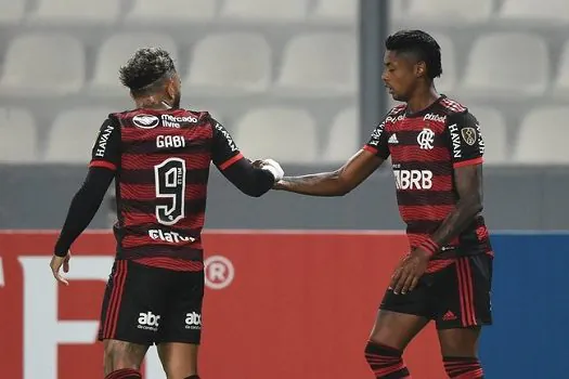 Libertadores: Flamengo supera Sporting Cristal por 2 a 0