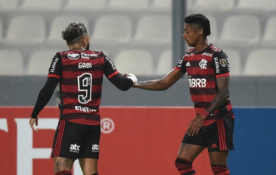 Libertadores: Flamengo supera Sporting Cristal por 2 a 0