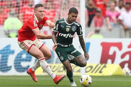 Campeão Palmeiras fecha Brasileirão com derrota para o vice Internacional