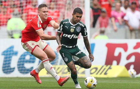 Campeão Palmeiras fecha Brasileirão com derrota para o vice Internacional