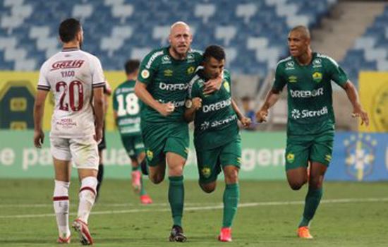 Fluminense e Cuiabá empatam em 2 a 2