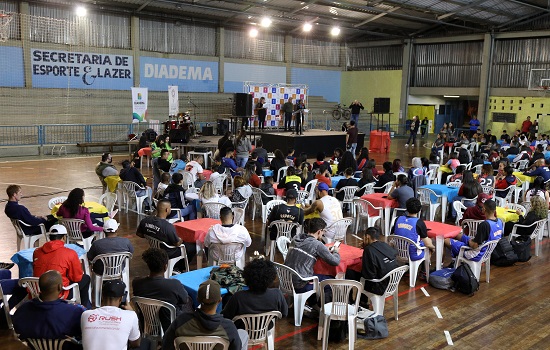 Diadema faz abertura dos Jogos da Primavera no Clube Mané Garrincha