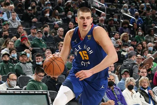 Nuggets dominam e impõem a pior derrota da temporada ao atual campeão da NBA