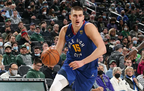 Nuggets dominam e impõem a pior derrota da temporada ao atual campeão da NBA