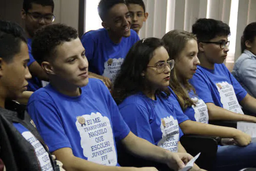 Fundação Florestan garante emprego para mais 19 jovens de Diadema