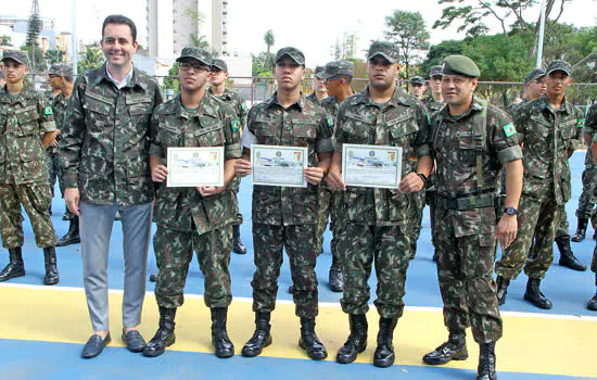 Jovens do Tiro de Guerra recebem certificação de Agentes Ambientais Comunitários