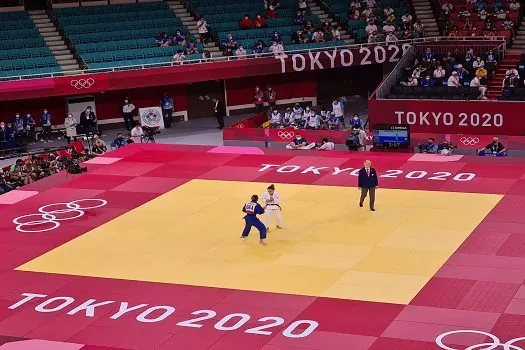 Chibana estreia bem, mas leva ippon de campeã do mundo em 2ª luta no judô