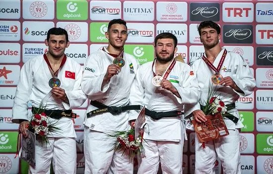 Guilherme Schimidt é medalha de ouro em Grand Slam de Judô na Turquia