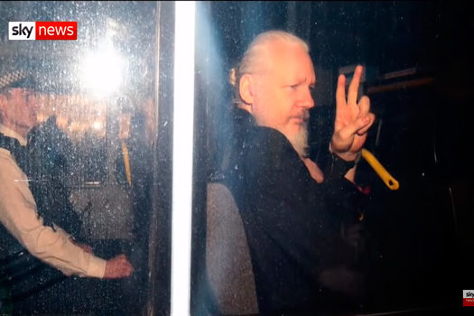 Julgamento de extradição de Assange é marcado para fevereiro de 2020