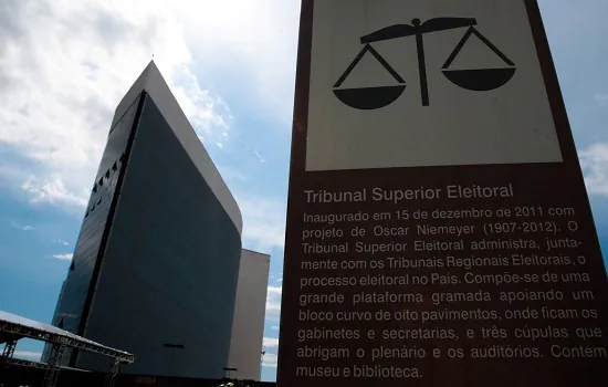 Justiça Eleitoral recebe 10