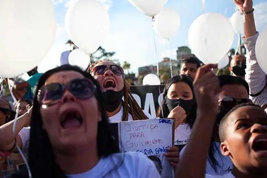 Delegado diz que adolescente morto foi executado por policial e ex-PM