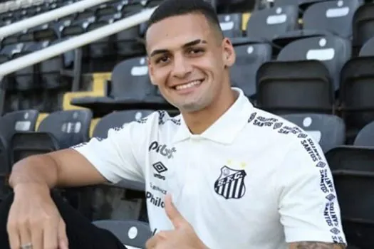 Santos oficializa venda do zagueiro Kaiky a clube espanhol