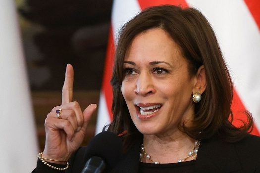 Evento de Bill Clinton a favor de Kamala sai dos trilhos com protesto anti-Israel