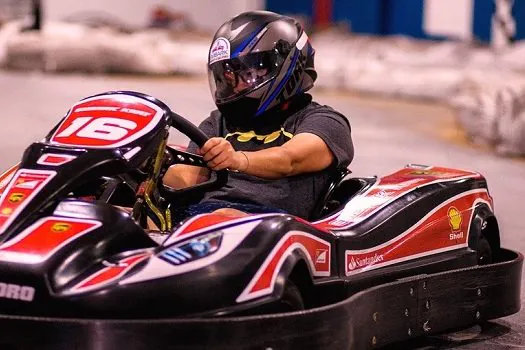 Brisamar Shopping inaugura pista de kart indoor