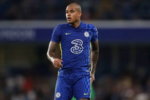 Flamengo se acerta com o Chelsea e fecha a contratação de Kenedy por empréstimo