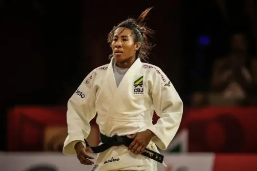 Judoca Ketleyn Quadros cai nas oitavas de final do Mundial de Doha