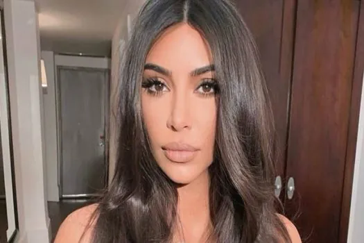 Kim Kardashian vai estrelar comédia ‘The Fifth Wheel’ na Netflix