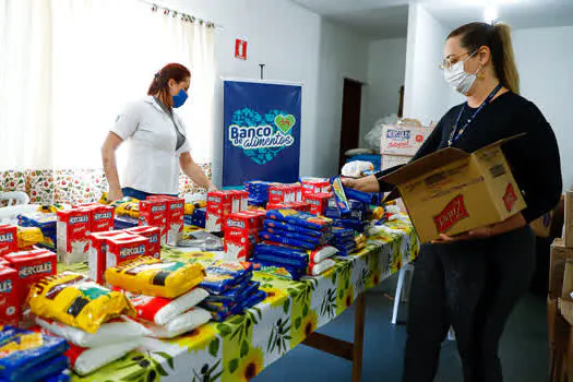 São Caetano entrega cestas básicas para mais de 300 artesãos