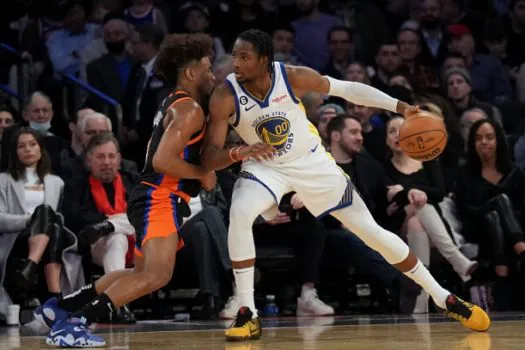 Knicks arrasam Warriors e somam 8ª vitória seguida na NBA; Denver bate Grizzlies