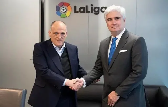 Chefe da LaLiga se reúne com embaixador brasileiro na Espanha e volta a condenar racismo