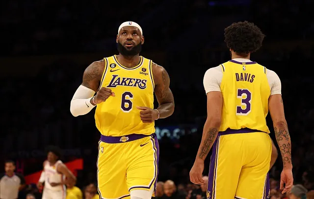 Lakers batem os Timberwolves aceleram ritmo para chegar aos playoffs na NBA