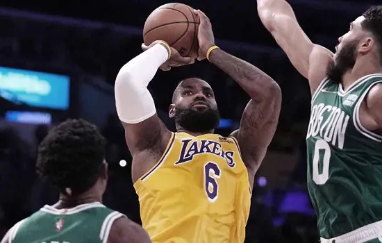 LeBron brilha e Lakers vencem clássico contra os Celtics; Nets batem Mavericks