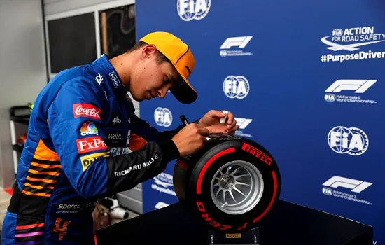 Lando Norris faz pole position para McLaren após 9 anos sem largar em primeiro