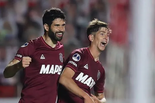 São Paulo sofre gol no fim do jogo e está eliminado da Copa Sul-Americana