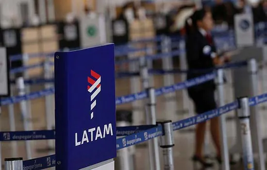 Tripulantes da Latam reprovam proposta de acordo salarial