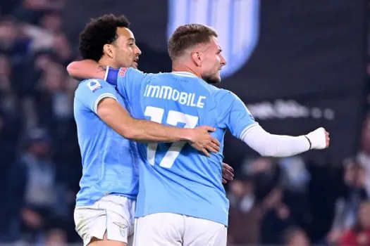 Lazio vence em casa, adia o título do Napoli e segue sonhando no Italiano