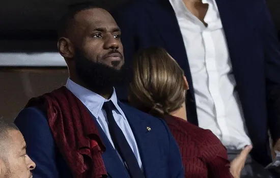 LeBron James se torna 1º jogador em atividade da NBA a ser considerado bilionário