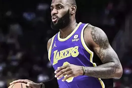 Com lesão no joelho, LeBron James segue fora dos Lakers por tempo indeterminado