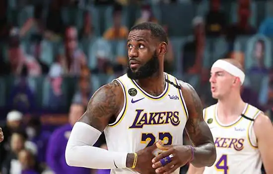 Lakers vencem e vão à final da Conferência Oeste