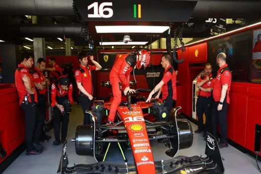 Leclerc bate, mas supera Red Bull mais uma vez e faz pole do GP do Azerbaijão