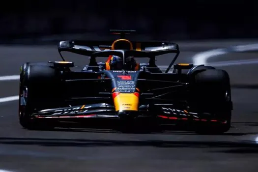 Ritmo da Red Bull tirou Leclerc da briga pela ponta na corrida sprint do GP do Azerbaijão