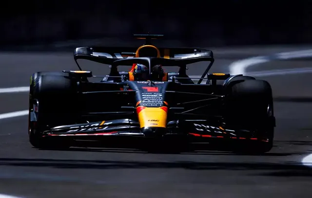 Ritmo da Red Bull tirou Leclerc da briga pela ponta na corrida sprint do GP do Azerbaijão