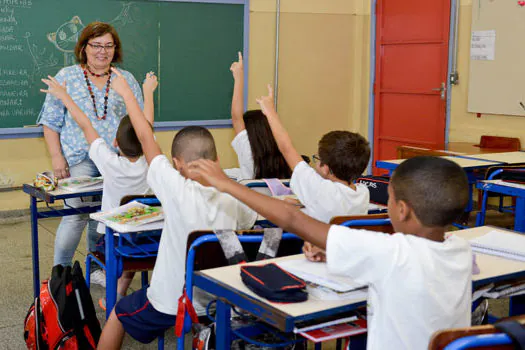 Lei do ingresso para mães de baixa renda com filhos com deficiência é aprovada