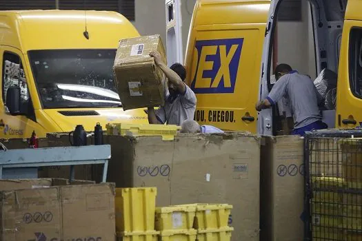 Correios realizam leilão de 41 mil itens que não puderam ser entregues