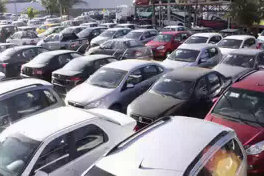 Detran.SP leiloa mais de 1.300 veículos em Osasco