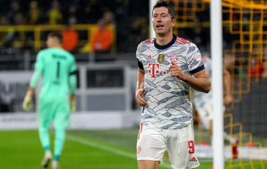 Bayern vence o Dortmund com 2 gols de Lewandowski e é campeão da Supercopa da Alemanha