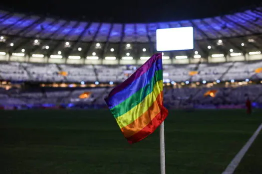 CBF aponta aumento de 76% nos casos de LGBTfobia no futebol brasileiro em 2022