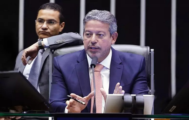 Lira vai submeter decisão do TSE de cassar Deltan à Corregedoria da Câmara