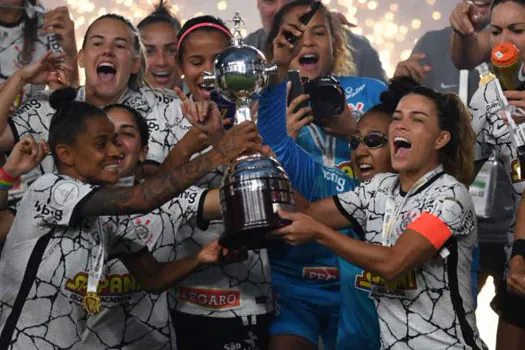 Pela terceira vez na história, Corinthians conquista título da Libertadores Feminina