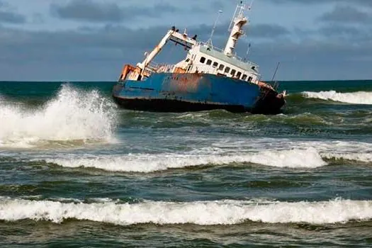 Mais de 150 somem após naufrágio no que pode ser a pior tragédia no Mediterrâneo