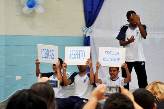 Diadema recebe especialistas internacionais no ensino de LIBRAS