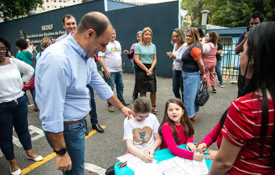 Libras Kids aproxima crianças de São Caetano do universo da pessoa surda