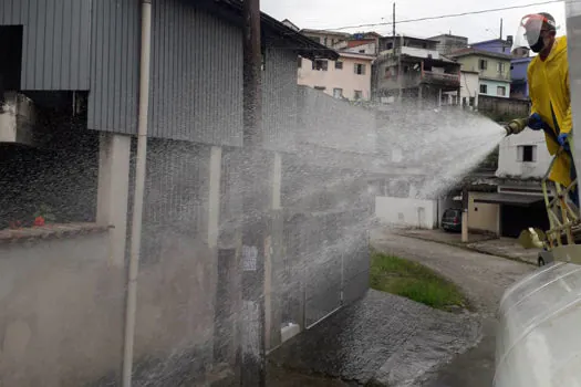 Ribeirão Pires dá sequência à limpeza desinfetantes contra COVID-19