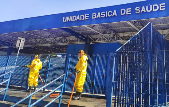 Diadema inicia lavagem dos prédios públicos da saúde para combater ao Covid-19